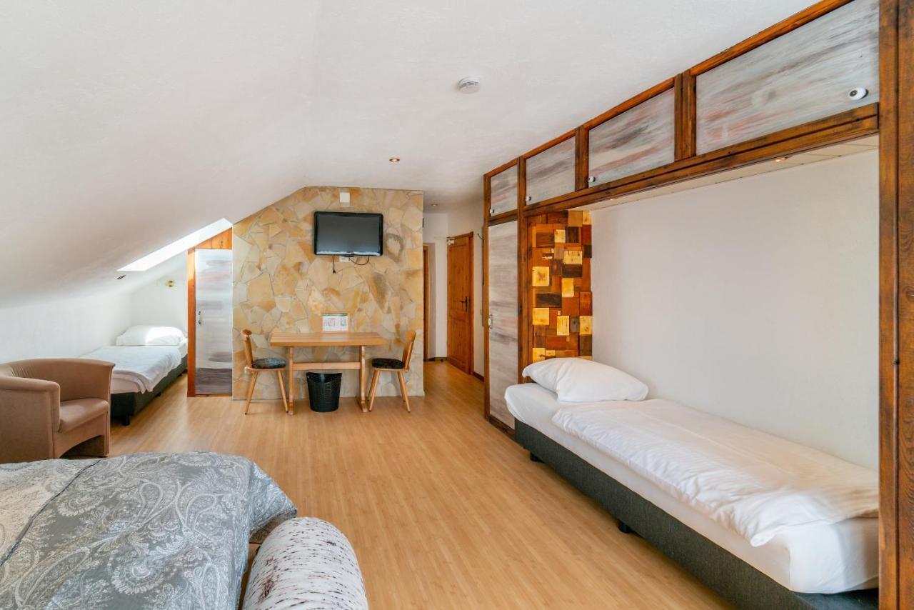 Hotel Heiderhof Obersteinebach Экстерьер фото